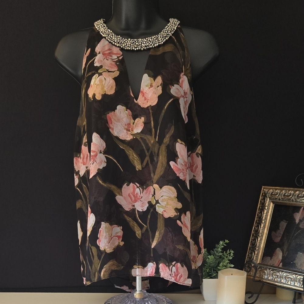 Jennifer Lopez Size M Black and Pink Embellished Floral Tank Top